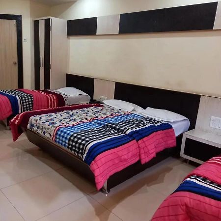 Sharan Hotel Ширди Экстерьер фото